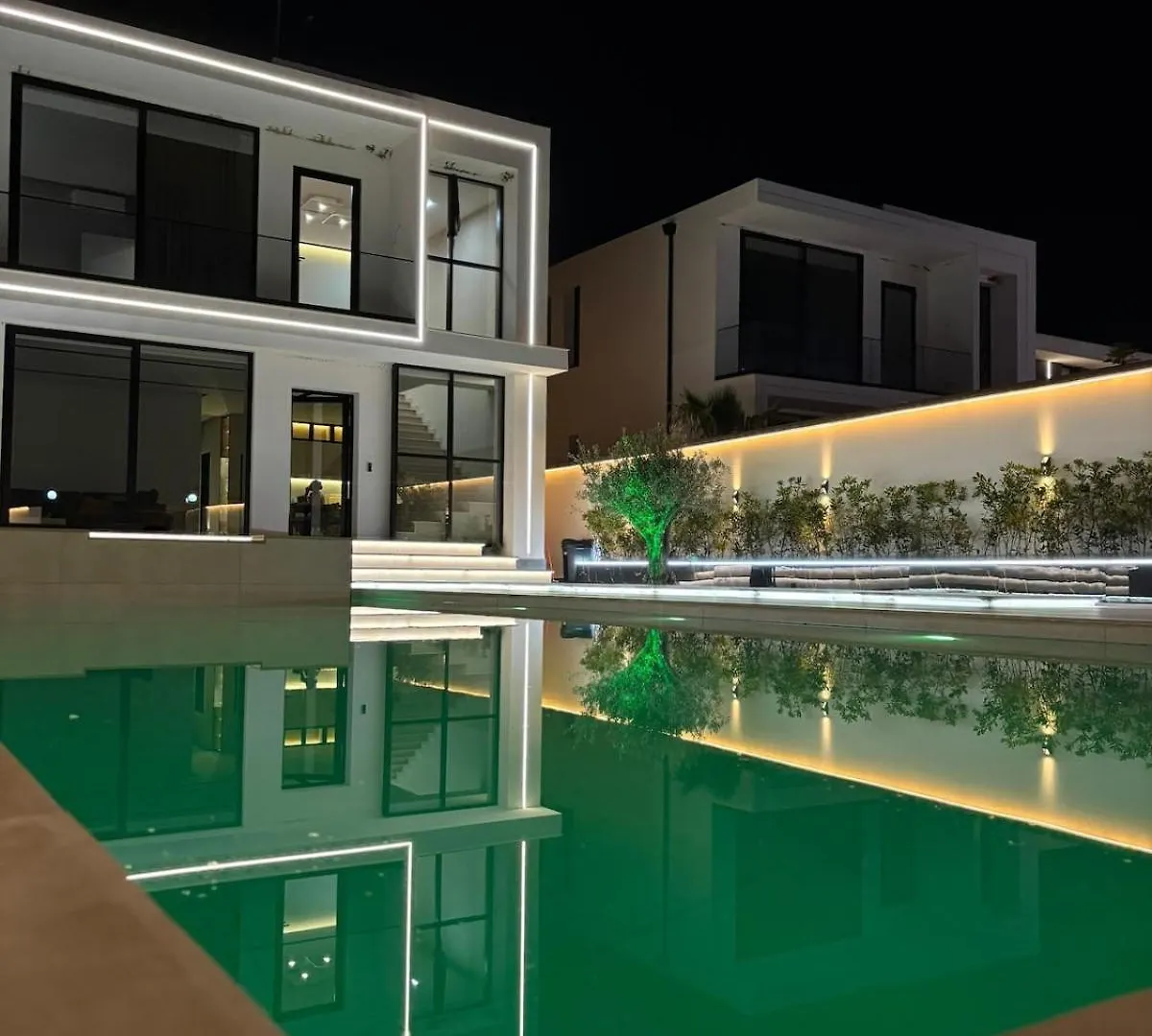 Aventus Luxury Villa Rrushkull