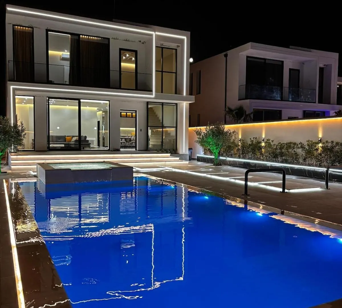 Aventus Luxury Villa Rrushkull  Albania